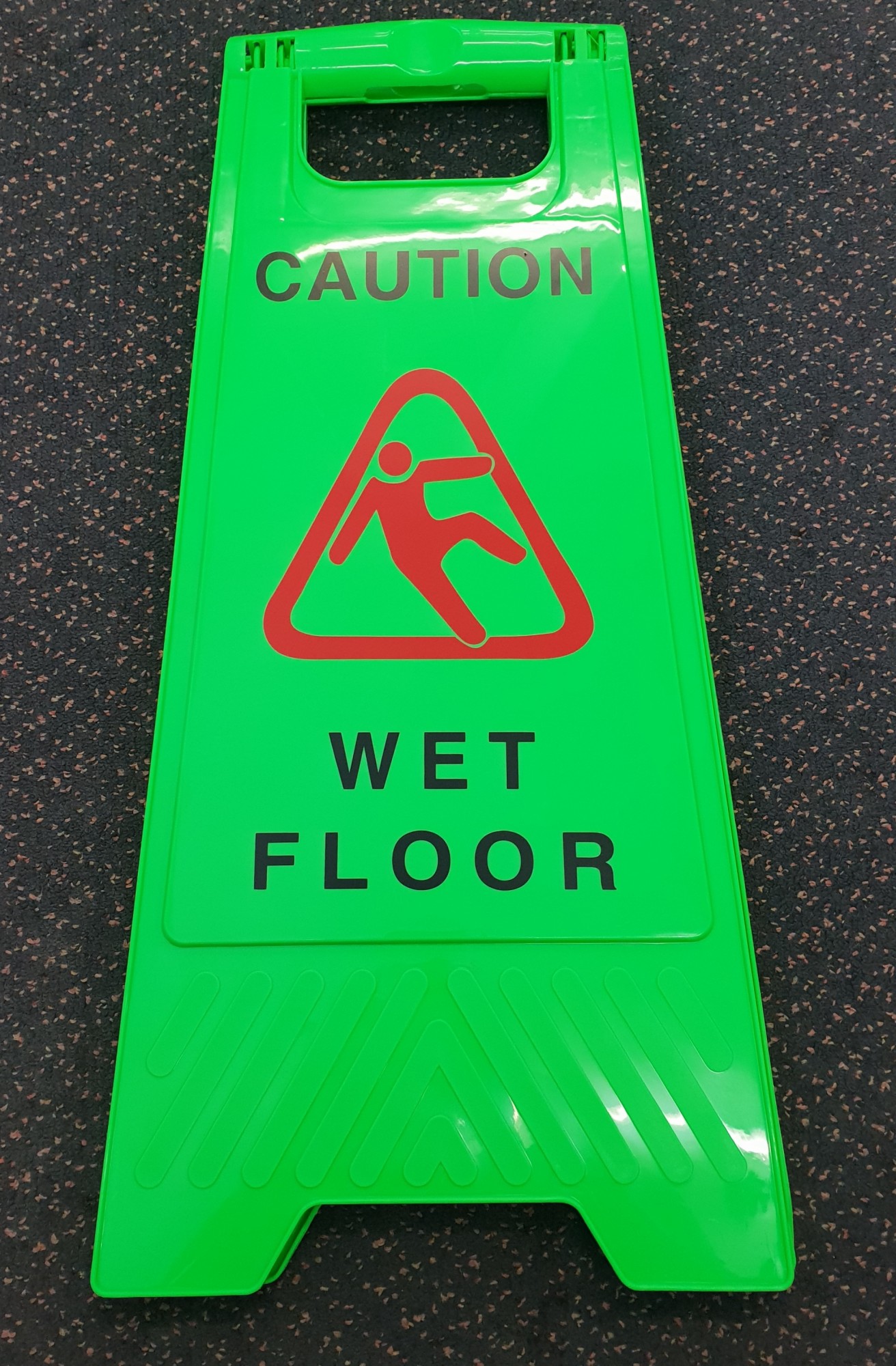 sign-caution-wet-floor-green-products-waikato-cleaning-supplies